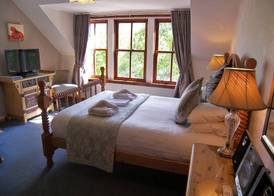Rosemount Hotel 2