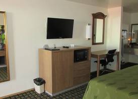 Quality Inn Near Fort Hunter Liggett 4