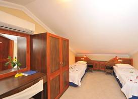 Grenadine Lodge 4