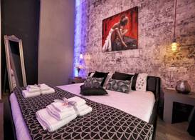 Bourbon House 5