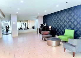 La Quinta by Wyndham Orlando Universal area - Free Shuttle to Universal 2