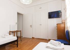 Koukaki Vintage Look 2BR Apt w Balcony 3