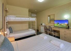 Junee Motor Inn 3