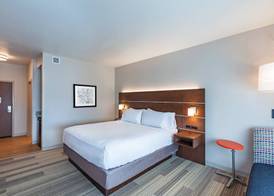 Holiday Inn Express & Suites CHANUTE by IHG 2