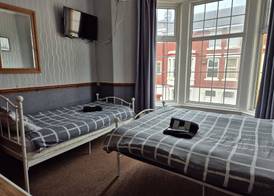 Pine Lodge Hotel 5