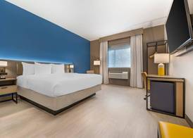 Comfort Inn & Suites Orlando Sanford Airport 4