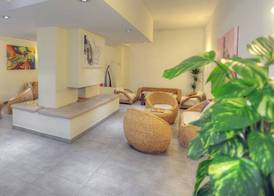 St. Julian's Bay Hotel 4