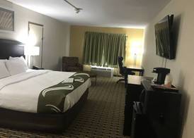 Quality Inn Vincennes 5