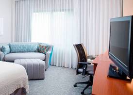 Courtyard by Marriott Roanoke Airport 5