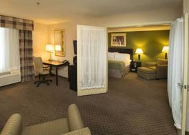 Holiday Inn KANSAS CITY AIRPORT by IHG 4