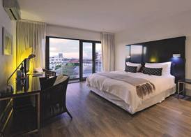 DysArt Boutique Hotel 3