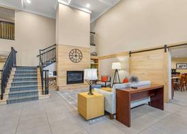 Country Inn & Suites by Radisson, Des Moines West, IA 2