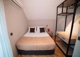 Moon Suites 3