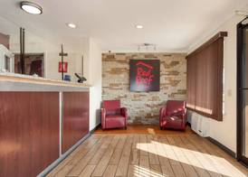 Red Roof Inn Santee 4
