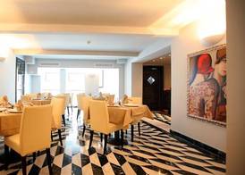 Vigo Hotel 5