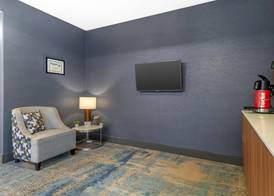 Best Western Plus Isanti 4