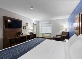Comfort Inn & Suites Hazelwood - St Louis 4