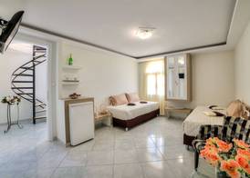 Pantheon Hotel 5