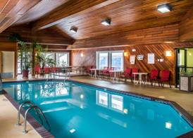 Coratel Inn & Suites By Jasper River Falls 2