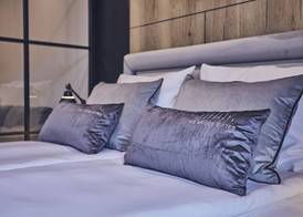 The Bridge Suites Hotel 5