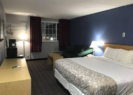 Budget Inn Bath 2