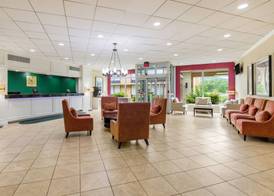 Quality Inn Roanoke Airport 2
