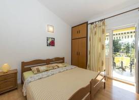 Apartments and Rooms Dragica 3