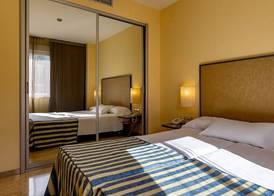 Apartamentos Vértice Sevilla Aljarafe 3