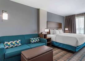 MainStay Suites Milwaukee-Franklin 5