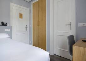 Hotel Avenida 4