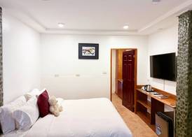 Doublegem Beach Resort and Hotel 5
