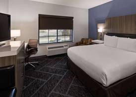 Wyndham Garden Appleton 2