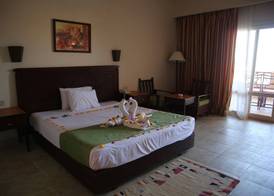 Laguna Beach Marsa Resort 4