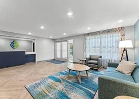 WoodSpring Suites Wilmington Riverfront 2