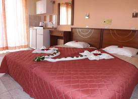 Leonidas Hotel & Studios 5
