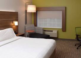 Holiday Inn Express MT. PLEASANT - SCOTTDALE by IHG 5