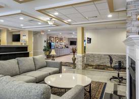 Best Western Plus New England Inn & Suites 4