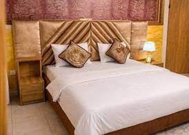 Airport Side Hotel 5