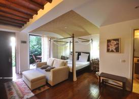 El Vino Hotel & Suites 5