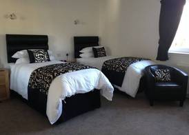 Rosebank Guest House 4
