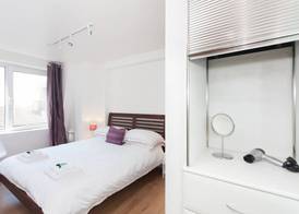 Oxford Street & Soho Modern 2 Bed Apt 2