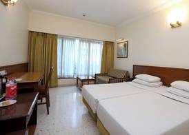 Trance Oakwood Hotel 3