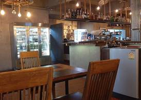 Big Boys' Bed & Burger - Patong Beach 2