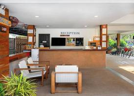 Dolphin Bay Beach Resort 3