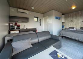 Dis Cottages 3
