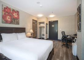 Coast Lonsdale Quay Hotel 5