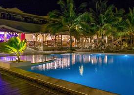 Le Peninsula Bay Beach Resort & Spa 3