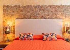 Alis Laura Guest House - 10 mins to Colosseum, Modern & Near Metro 3
