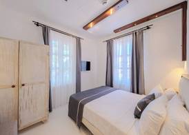 B House Alaçatı 3