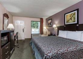 Days Inn by Wyndham Lugoff 2